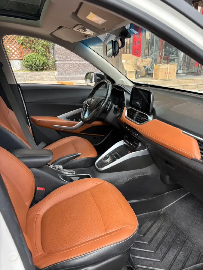 2018 BaoJun 510 1.5L 112HP L4 5AMT,autocango,china used car exporter,china ev exporter,chinese used car exporter,chinese used ev exporter