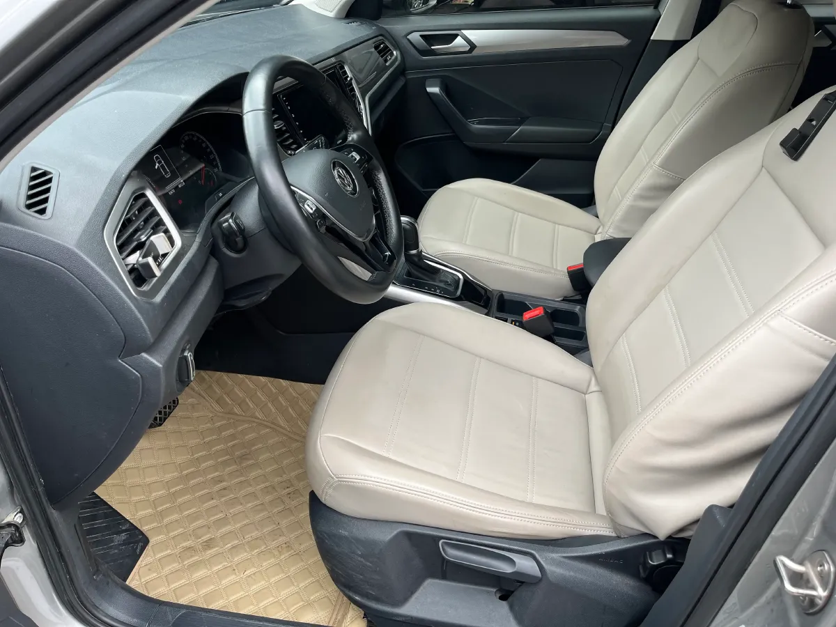 2018 Mitsubishi Eclipse Cross 1.5T 170HP L4 CVT,autocango,china used car exporter,china ev exporter,chinese used car exporter,chinese used ev exporter