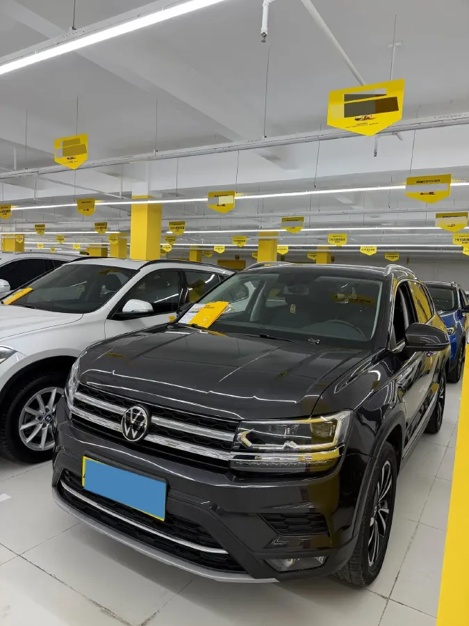 2022 Volkswagen Tharu 2.0T 186HP L4 7DCT,autocango,china used car exporter,china ev exporter,chinese used car exporter,chinese used ev exporter