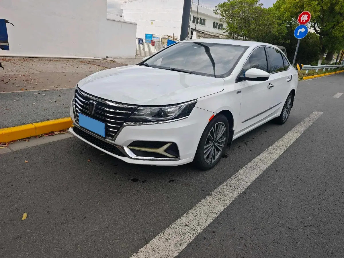 2019 Roewe i6 1.6L 125HP L4 CVT,autocango,china used car exporter,china ev exporter,chinese used car exporter,chinese used ev exporter