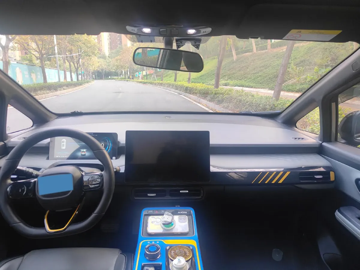 2022 Geely Okavango 1.8T 184HP L4 7DCT,autocango,china used car exporter,china ev exporter,chinese used car exporter,chinese used ev exporter