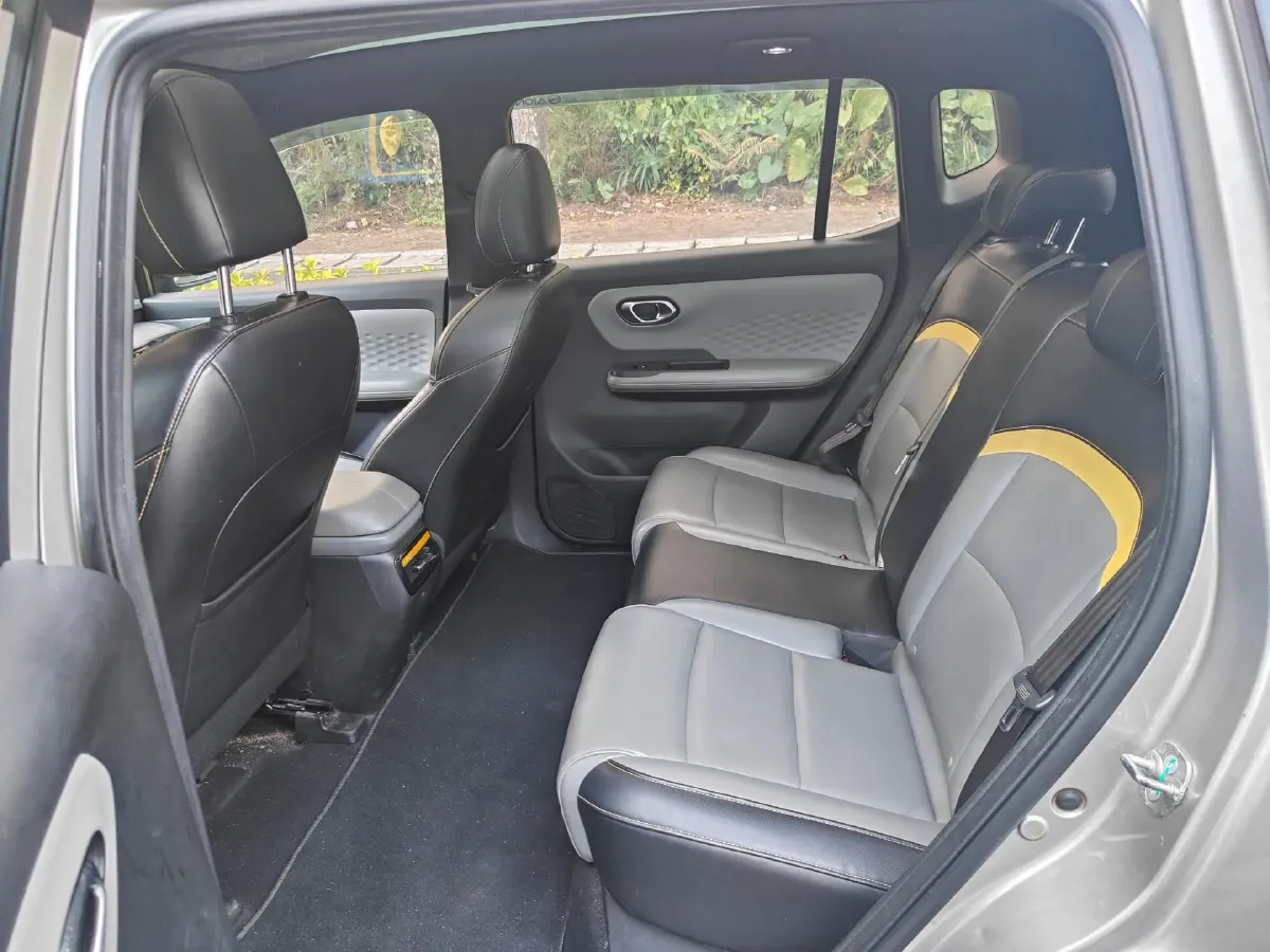 2022 Geely Okavango 1.8T 184HP L4 7DCT,autocango,china used car exporter,china ev exporter,chinese used car exporter,chinese used ev exporter