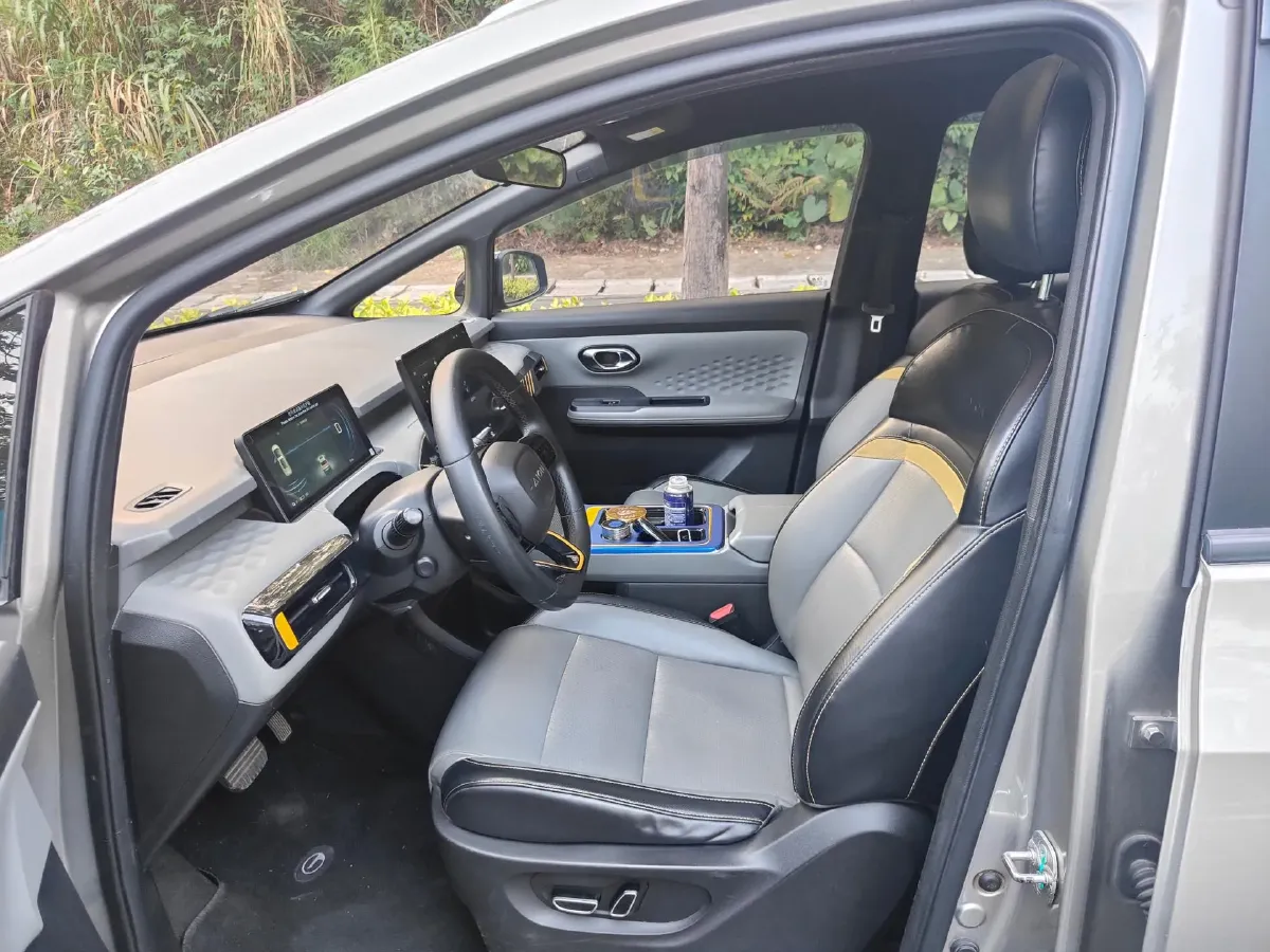 2022 Geely Okavango 1.8T 184HP L4 7DCT,autocango,china used car exporter,china ev exporter,chinese used car exporter,chinese used ev exporter