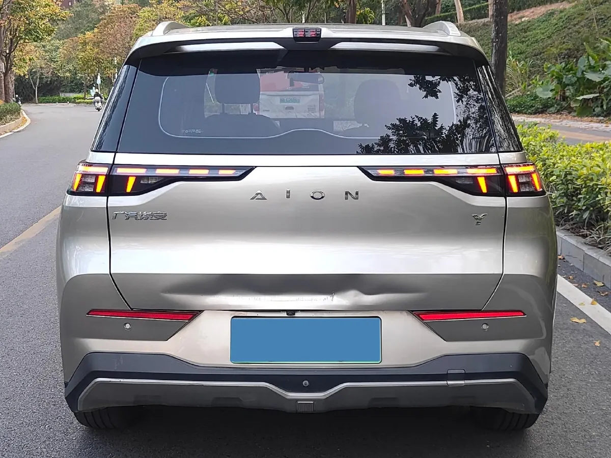 2022 Geely Okavango 1.8T 184HP L4 7DCT,autocango,china used car exporter,china ev exporter,chinese used car exporter,chinese used ev exporter