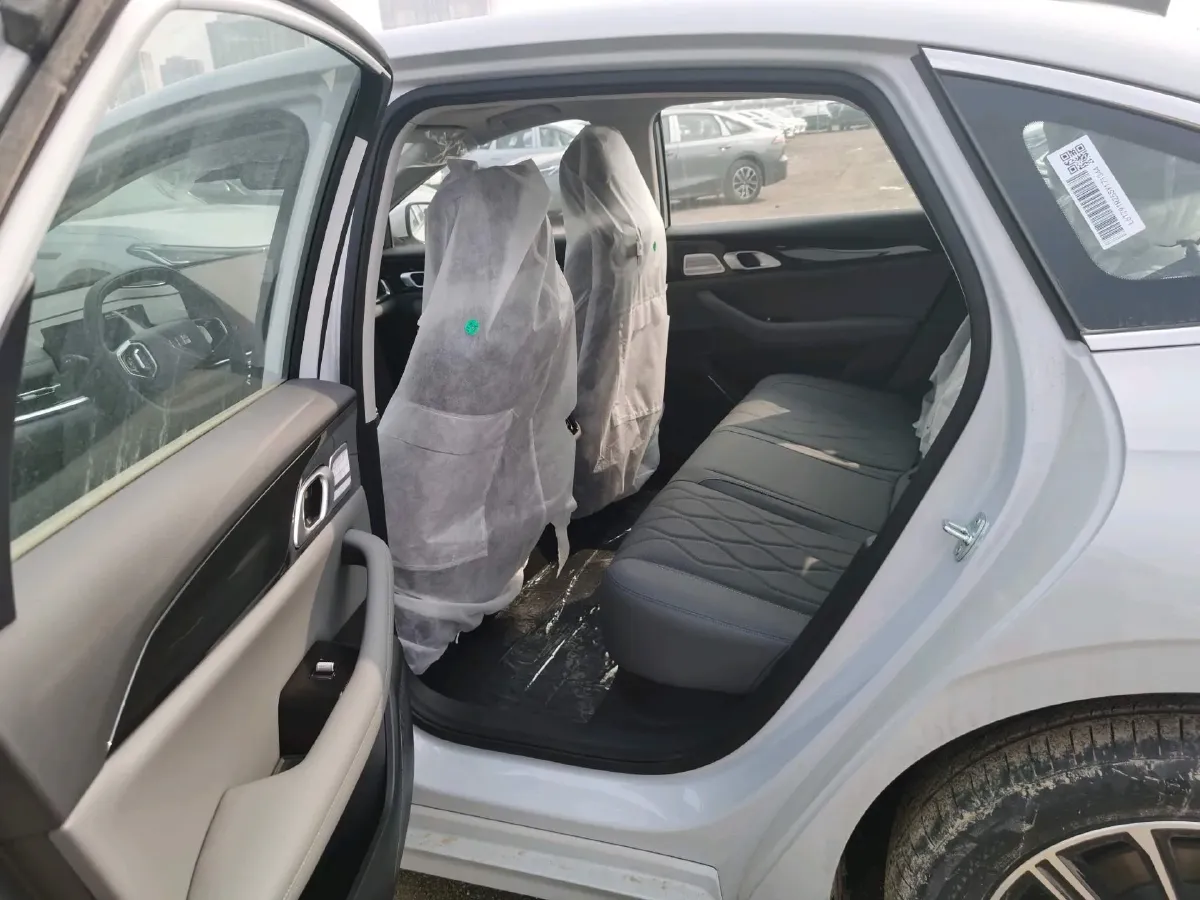 2025 Geely Galaxy A7 1.5L 112HP L4 1DHT PHEV,autocango,china used car exporter,china ev exporter,chinese used car exporter,chinese used ev exporter