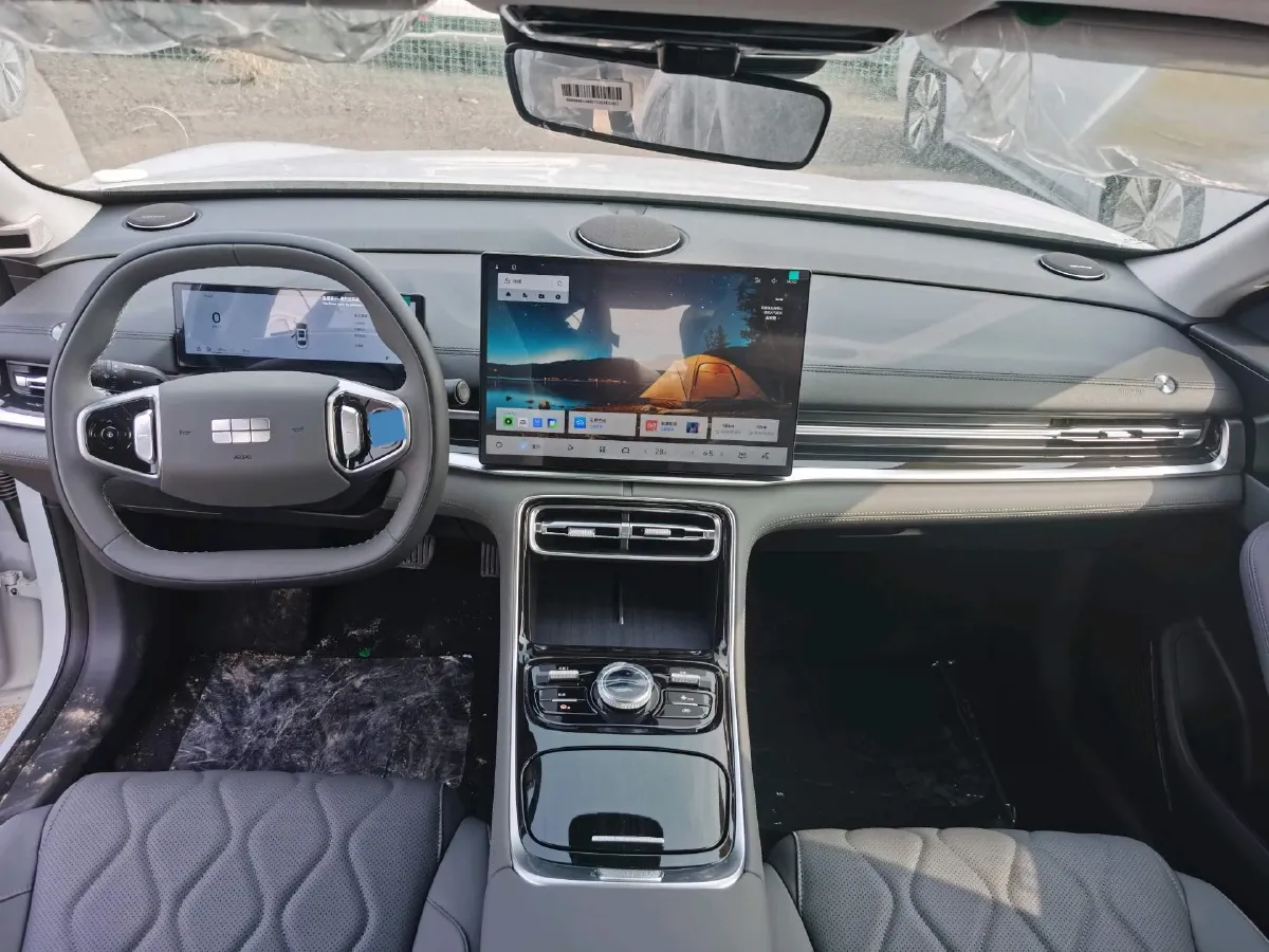 2025 Geely Galaxy A7 1.5L 112HP L4 1DHT PHEV,autocango,china used car exporter,china ev exporter,chinese used car exporter,chinese used ev exporter