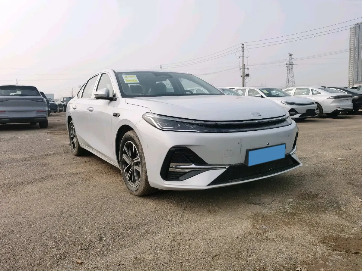 2025 Geely Galaxy A7 1.5L 112HP L4 1DHT PHEV,autocango,china used car exporter,china ev exporter,chinese used car exporter,chinese used ev exporter