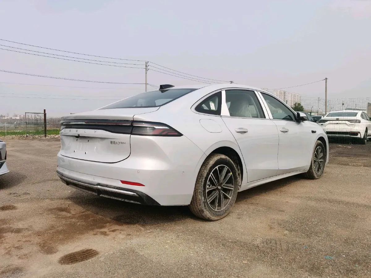 2025 Geely Galaxy A7 1.5L 112HP L4 1DHT PHEV,autocango,china used car exporter,china ev exporter,chinese used car exporter,chinese used ev exporter