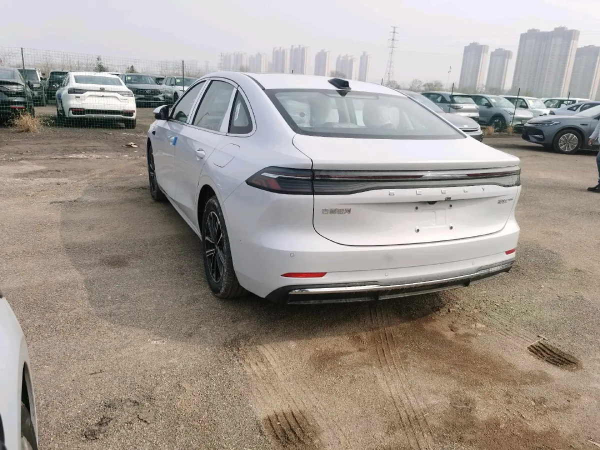 2025 Geely Galaxy A7 1.5L 112HP L4 1DHT PHEV,autocango,china used car exporter,china ev exporter,chinese used car exporter,chinese used ev exporter