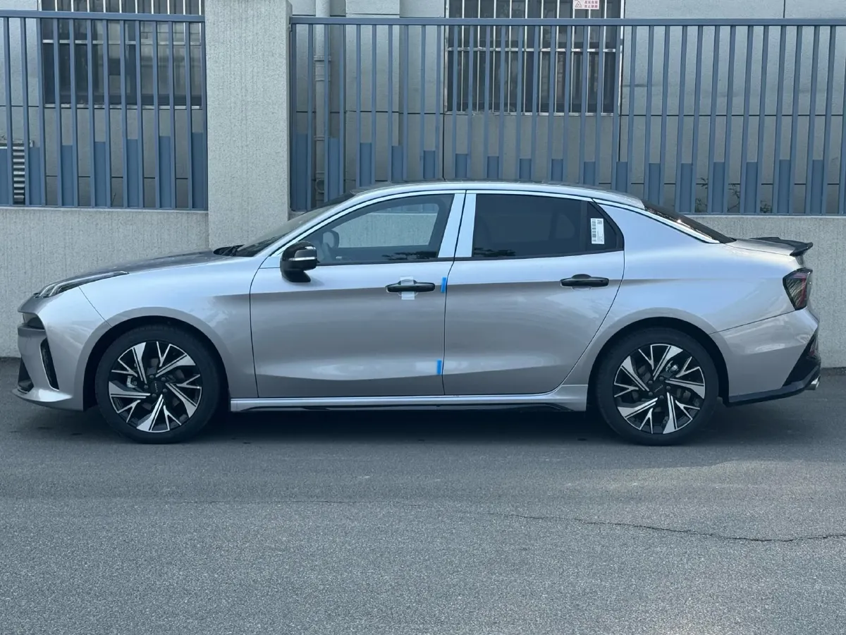 2026 LYNK&CO 03 1.5T 181HP L4 7DCT,autocango,china used car exporter,china ev exporter,chinese used car exporter,chinese used ev exporter