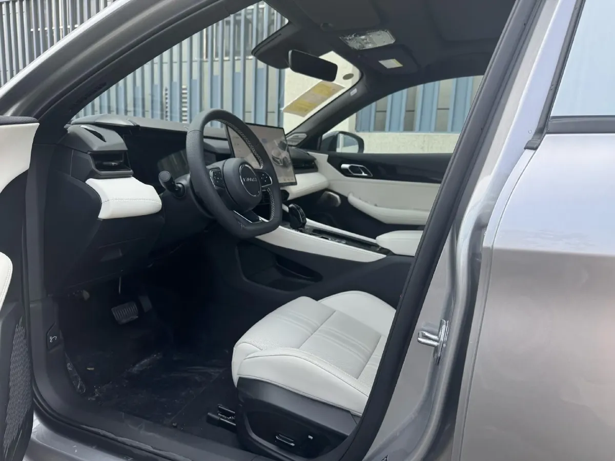 2026 LYNK&CO 03 1.5T 181HP L4 7DCT,autocango,china used car exporter,china ev exporter,chinese used car exporter,chinese used ev exporter