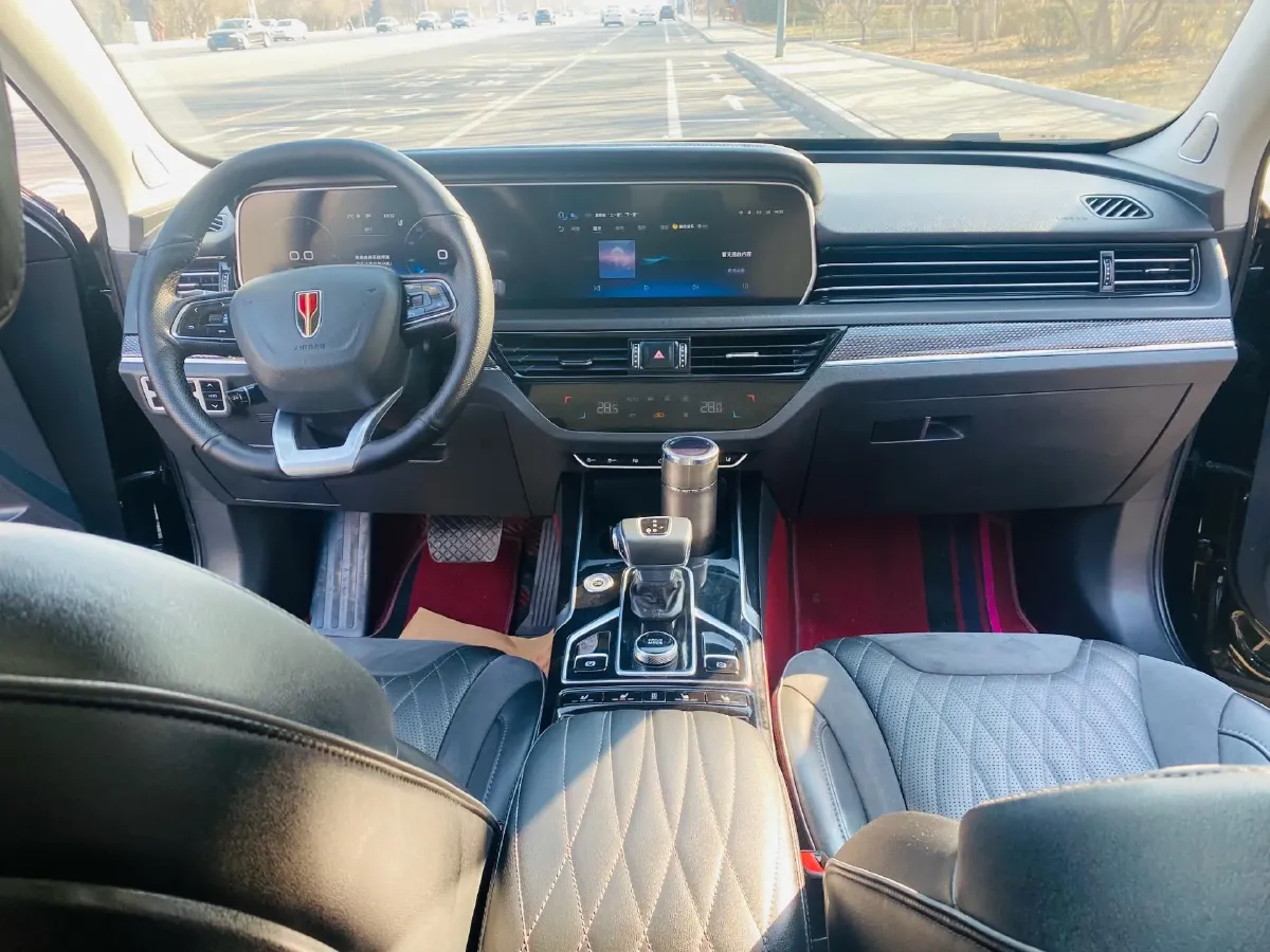 2022 HongQi HS5 2.0T 224HP L4 6AT,autocango,china used car exporter,china ev exporter,chinese used car exporter,chinese used ev exporter