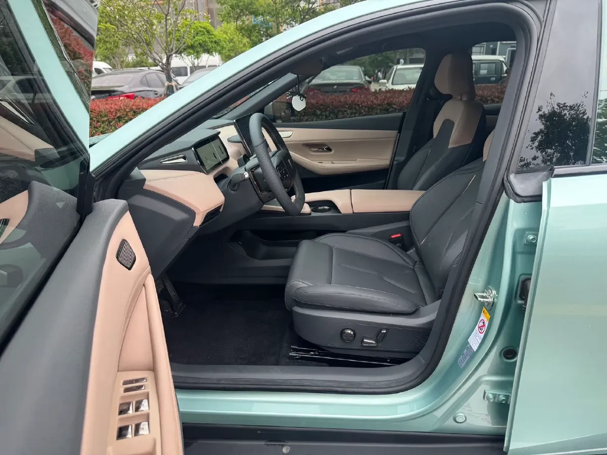 2022 Mazda 3 Axela 2.0L 158HP L4 6AT,autocango,china used car exporter,china ev exporter,chinese used car exporter,chinese used ev exporter