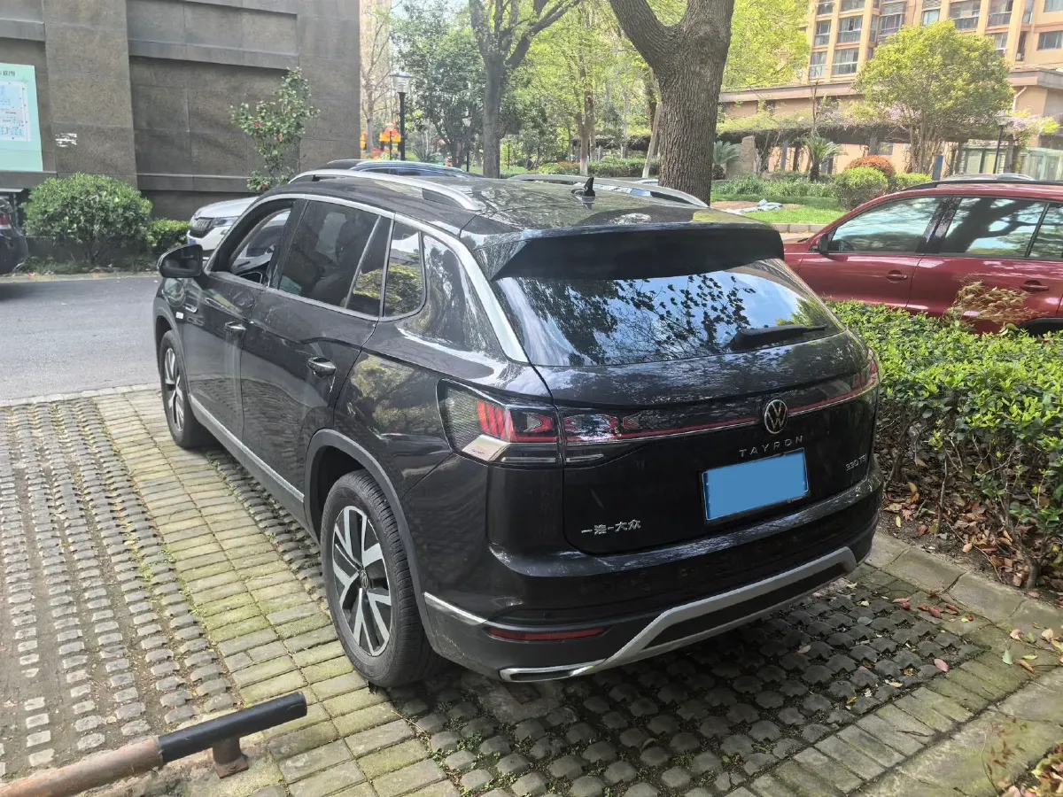2024 Volkswagen Tayron 2.0T 186HP L4 7DCT,autocango,china used car exporter,china ev exporter,chinese used car exporter,chinese used ev exporter