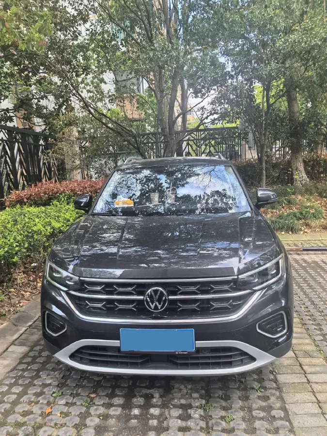 2024 Volkswagen Tayron 2.0T 186HP L4 7DCT,autocango,china used car exporter,china ev exporter,chinese used car exporter,chinese used ev exporter