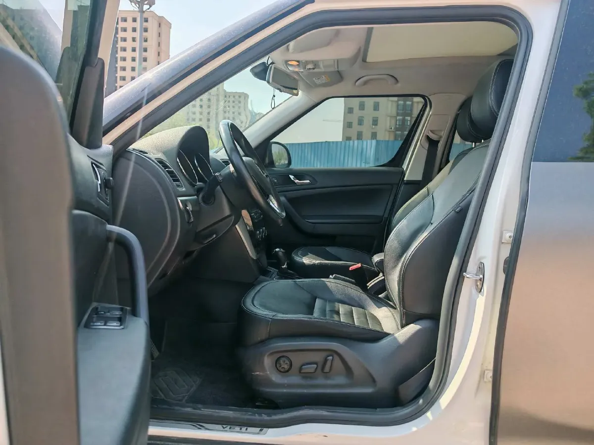 2017 Skoda Yeti 1.8T 160HP L4 6DCT,autocango,china used car exporter,china ev exporter,chinese used car exporter,chinese used ev exporter