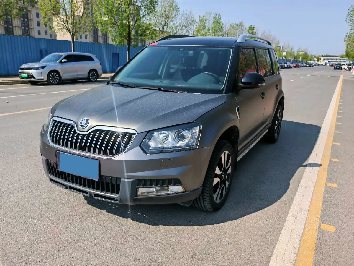 2017 Skoda Yeti 1.8T 160HP L4 6DCT,autocango,china used car exporter,china ev exporter,chinese used car exporter,chinese used ev exporter