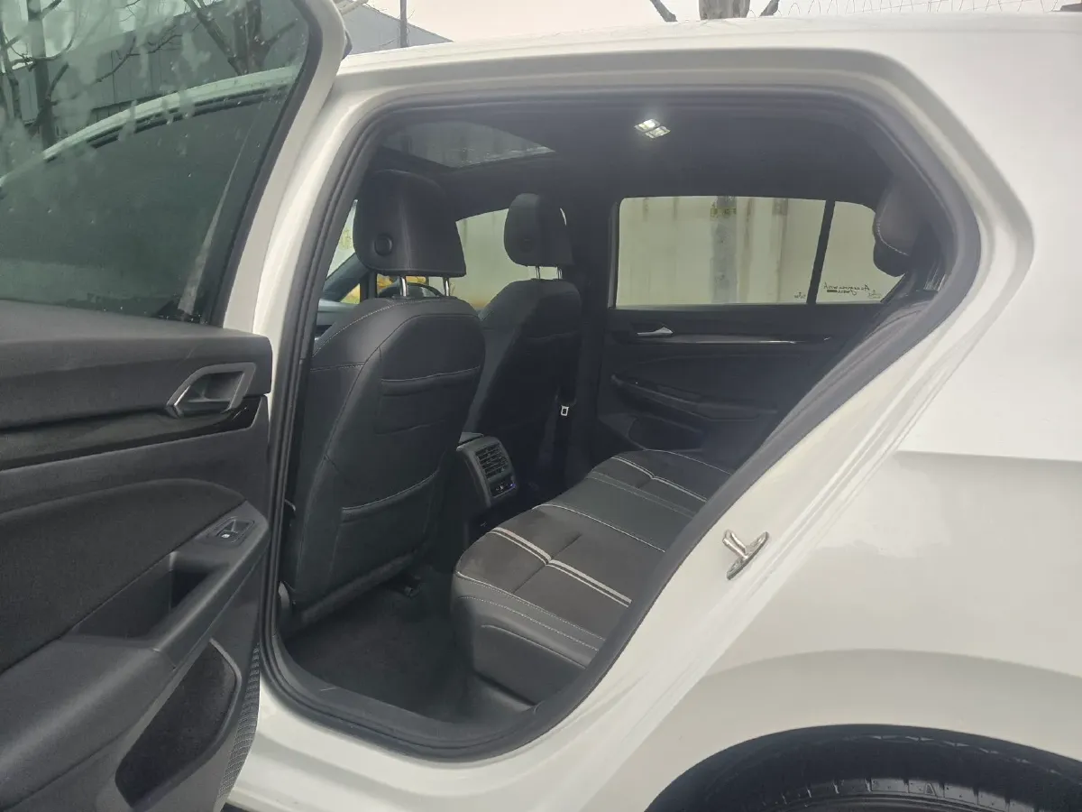 2023 Volkswagen Golf 1.4T 150HP L4 7DCT,autocango,china used car exporter,china ev exporter,chinese used car exporter,chinese used ev exporter