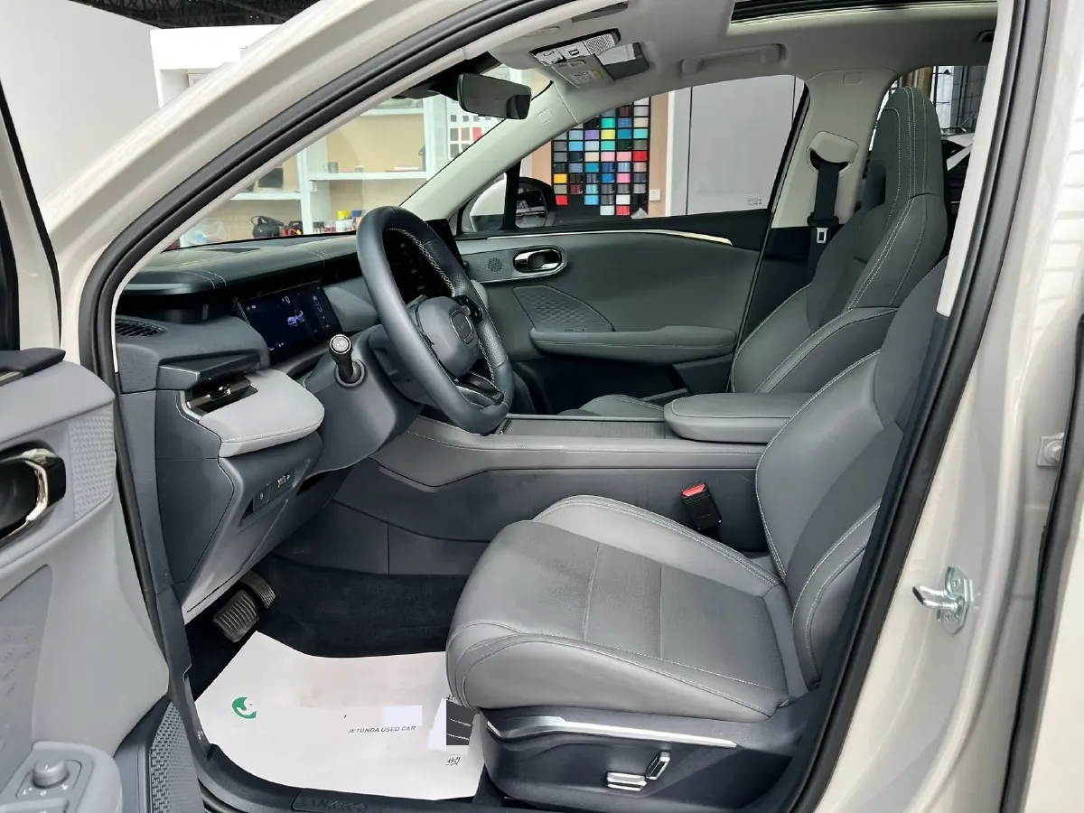 2024 LYNK&CO 06 EM-P 1.5L 120HP L4 3DHT PHEV 19.09KWH,autocango,china used car exporter,china ev exporter,chinese used car exporter,chinese used ev exporter