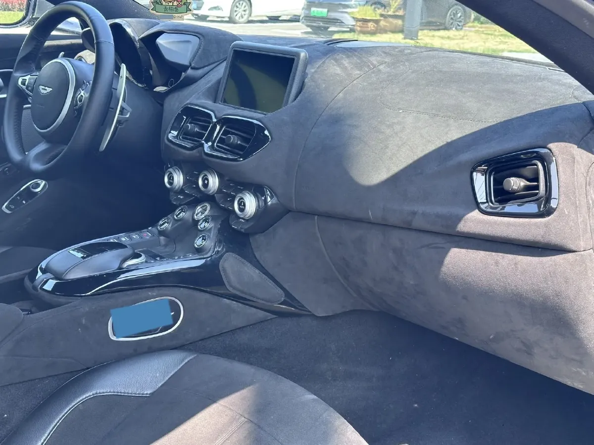 2018 Aston Martin V8 Vantage 4.0T 510HP V8 8AT,autocango,china used car exporter,china ev exporter,chinese used car exporter,chinese used ev exporter