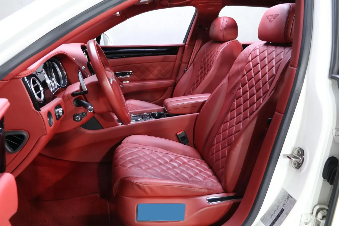 2017 Bentley Flying Spur 4.0T 528HP V8 8AT,autocango,china used car exporter,china ev exporter,chinese used car exporter,chinese used ev exporter