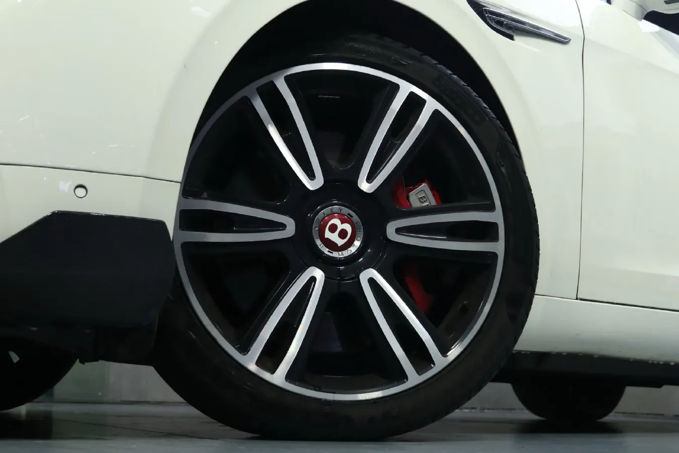 2017 Bentley Flying Spur 4.0T 528HP V8 8AT,autocango,china used car exporter,china ev exporter,chinese used car exporter,chinese used ev exporter