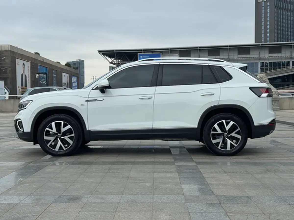 2024 Volkswagen Tayron 2.0T 186HP L4 7DCT,autocango,china used car exporter,china ev exporter,chinese used car exporter,chinese used ev exporter