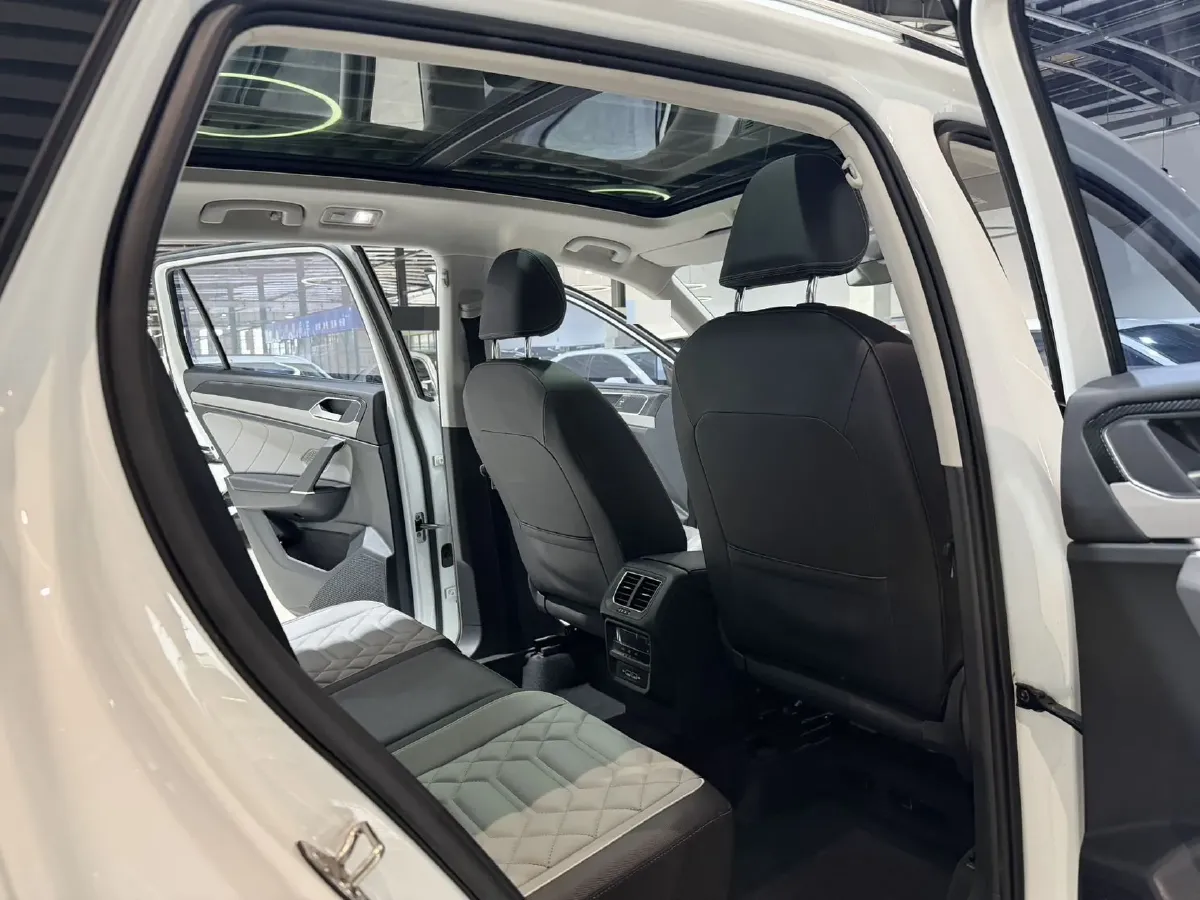 2023 Volkswagen Tayron 1.4T 150HP L4 7DCT,autocango,china used car exporter,china ev exporter,chinese used car exporter,chinese used ev exporter