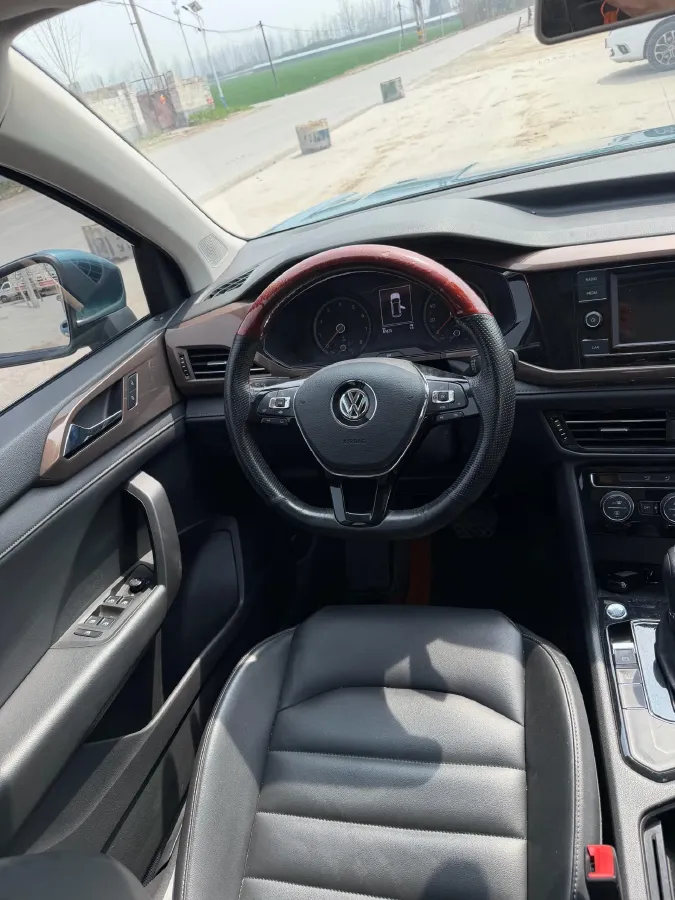 2021 Volkswagen Tharu 1.4T 150HP L4 7DCT,autocango,china used car exporter,china ev exporter,chinese used car exporter,chinese used ev exporter