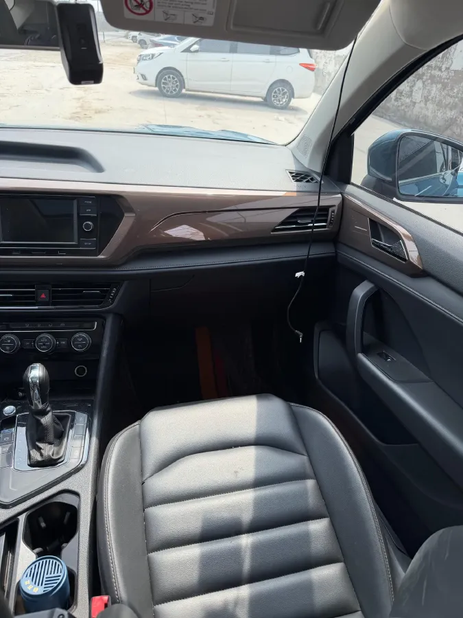 2021 Volkswagen Tharu 1.4T 150HP L4 7DCT,autocango,china used car exporter,china ev exporter,chinese used car exporter,chinese used ev exporter