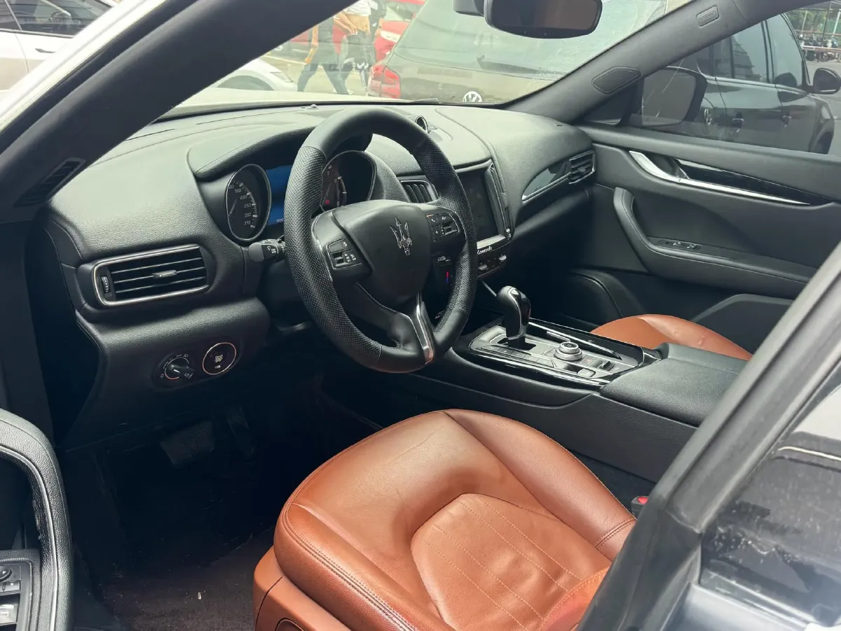 2018 Jaguar XJ 3.0T 340HP V6 8AT,autocango,china used car exporter,china ev exporter,chinese used car exporter,chinese used ev exporter