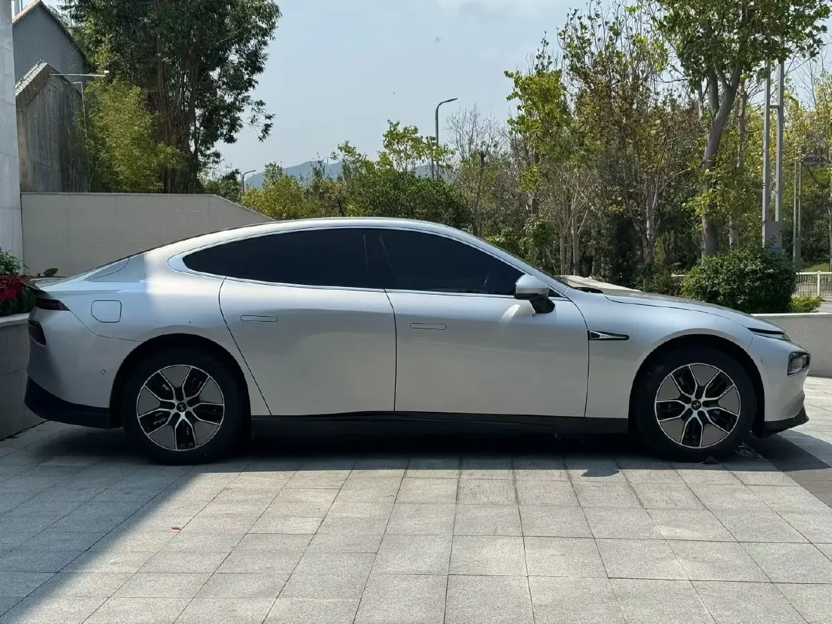 2024 Xpeng P7 BEV 64.4KWH,autocango,china used car exporter,china ev exporter,chinese used car exporter,chinese used ev exporter