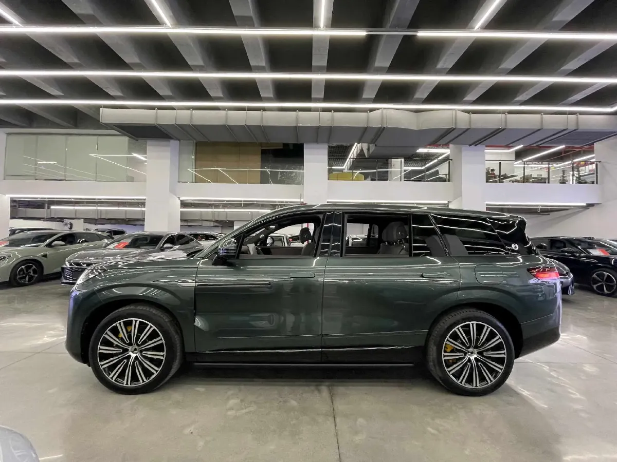 2025 Denza DenzaN9 2.0T 207HP L4 E-CVT PHEV,autocango,china used car exporter,china ev exporter,chinese used car exporter,chinese used ev exporter