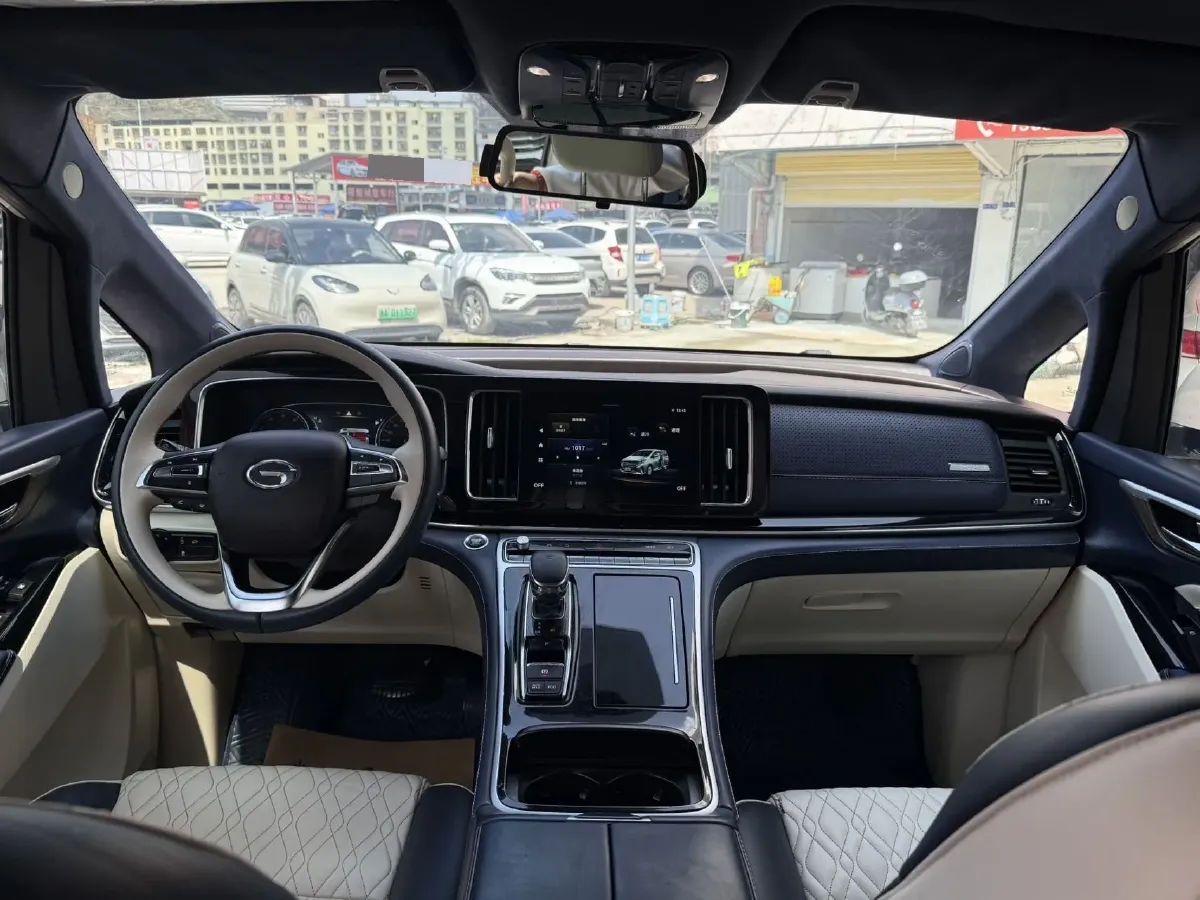 2021 GAC Trumpchi M8 2.0T 252HP L4 8AT,autocango,china used car exporter,china ev exporter,chinese used car exporter,chinese used ev exporter