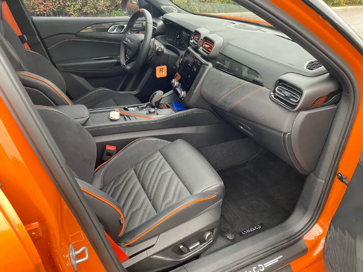 2021 LYNK&CO 02 Hatchback 2.0T 254HP L4 8AT,autocango,china used car exporter,china ev exporter,chinese used car exporter,chinese used ev exporter