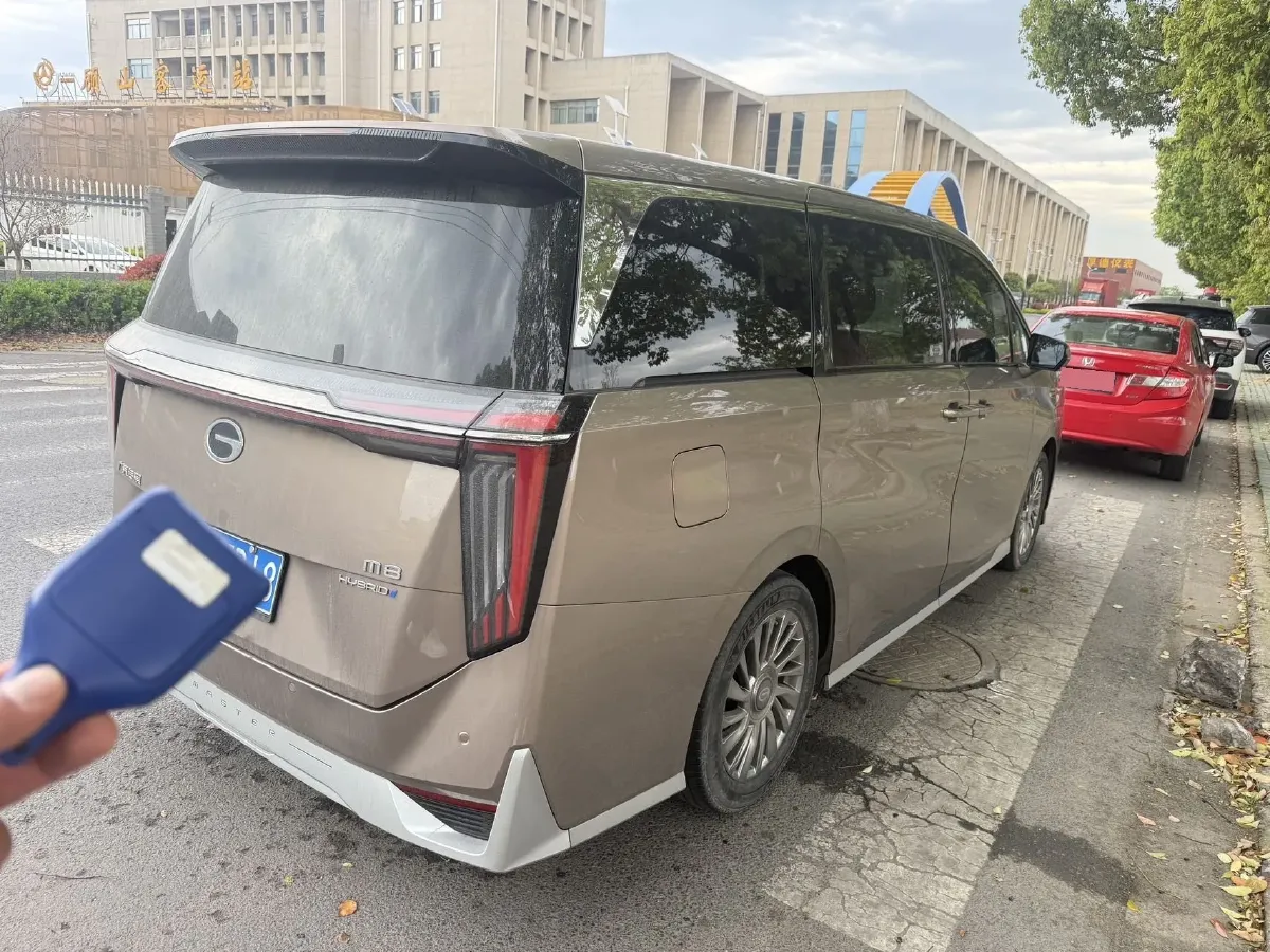 2023 GAC Trumpchi M8 2.0T 190HP L4 E-CVT Hybrid,autocango,china used car exporter,china ev exporter,chinese used car exporter,chinese used ev exporter