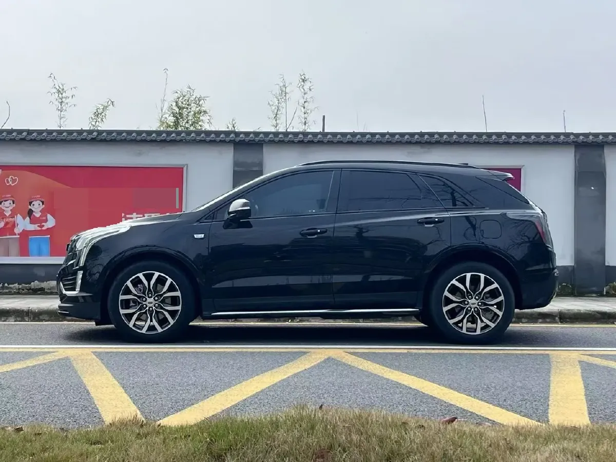 2022 Cadillac XT5 2.0T 237HP L4 9AT,autocango,china used car exporter,china ev exporter,chinese used car exporter,chinese used ev exporter