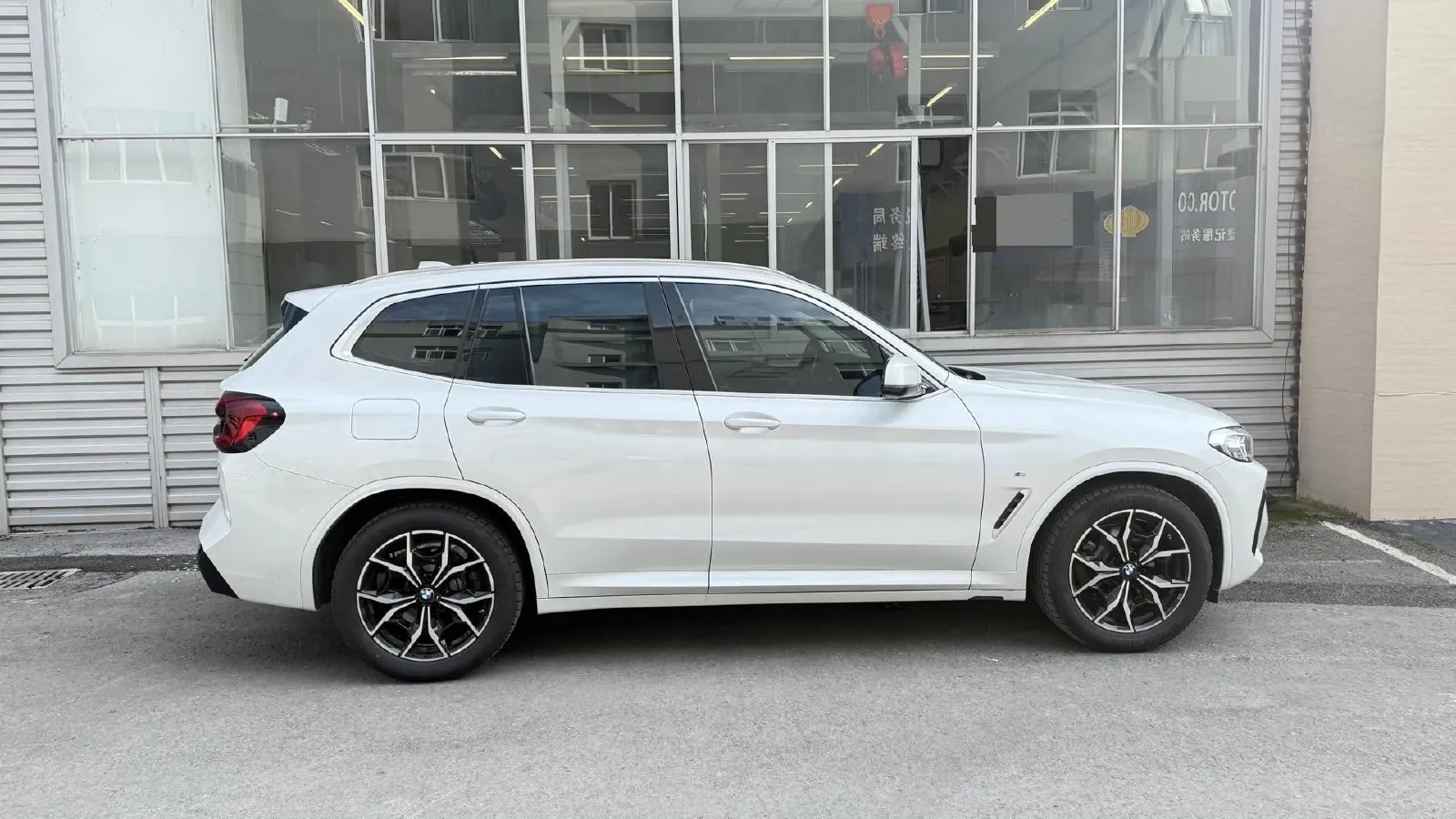 2022 BMW X3 2.0T 184HP L4 8AT,autocango,china used car exporter,china ev exporter,chinese used car exporter,chinese used ev exporter
