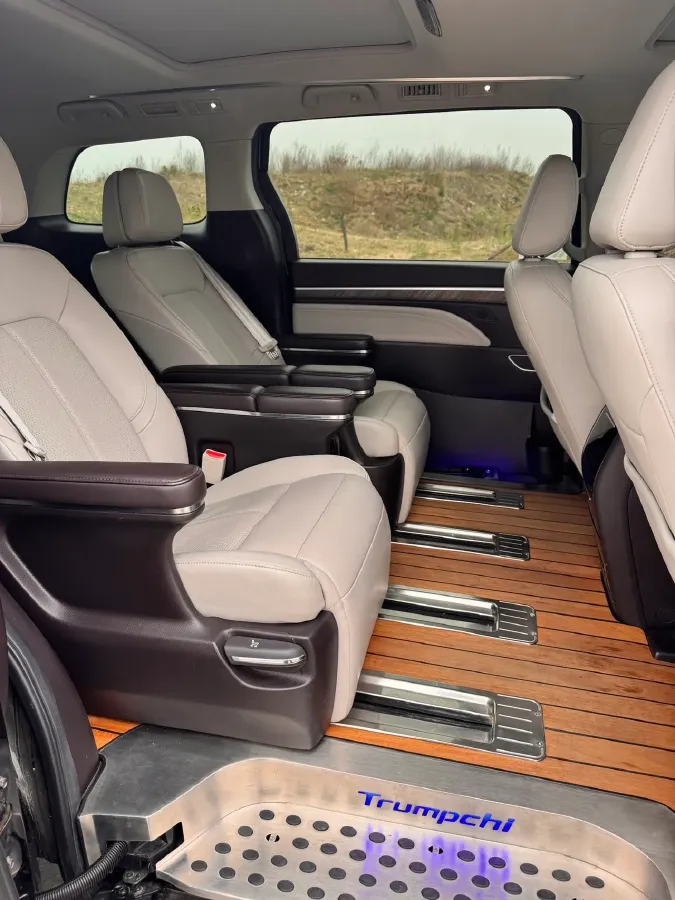 2021 GAC Trumpchi M8 2.0T 252HP L4 8AT,autocango,china used car exporter,china ev exporter,chinese used car exporter,chinese used ev exporter