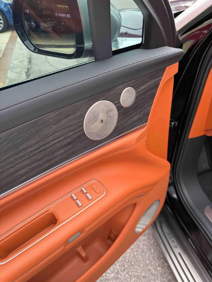 2024 AITO AITO M9 1.5T 152HP L4 REEV 52KWH,autocango,china used car exporter,china ev exporter,chinese used car exporter,chinese used ev exporter