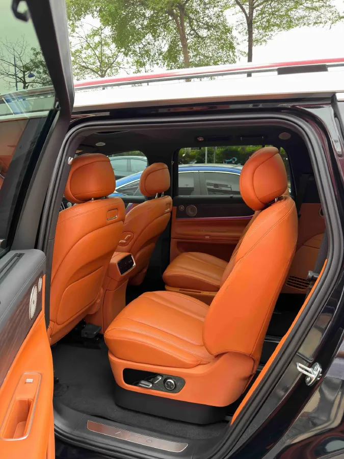 2024 AITO AITO M9 1.5T 152HP L4 REEV 52KWH,autocango,china used car exporter,china ev exporter,chinese used car exporter,chinese used ev exporter