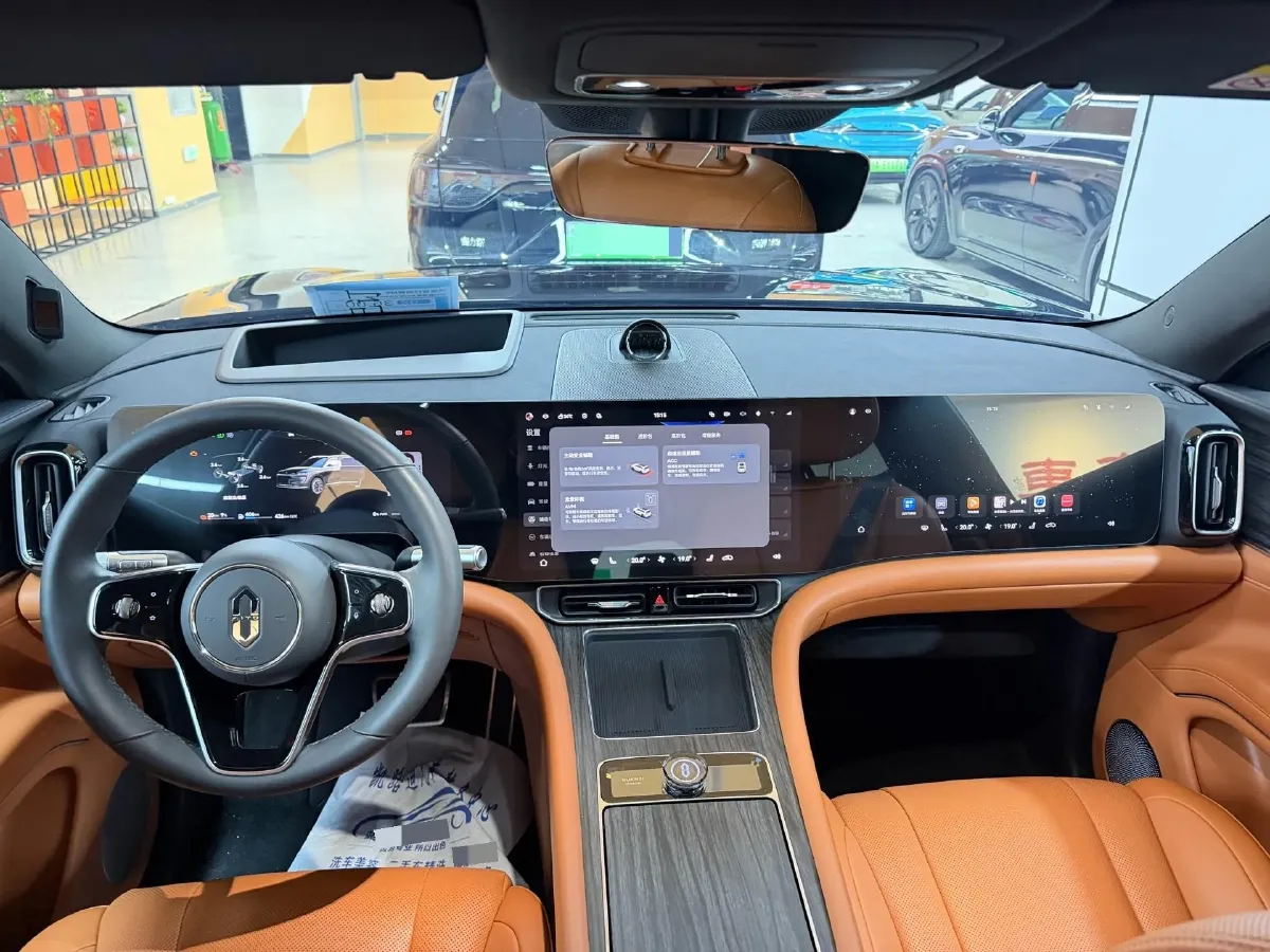 2024 AITO AITO M9 1.5T 152HP L4 REEV 42KWH,autocango,china used car exporter,china ev exporter,chinese used car exporter,chinese used ev exporter