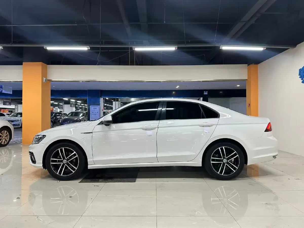 2021 Volkswagen Lamando 1.4T 150HP L4 7DCT,autocango,china used car exporter,china ev exporter,chinese used car exporter,chinese used ev exporter