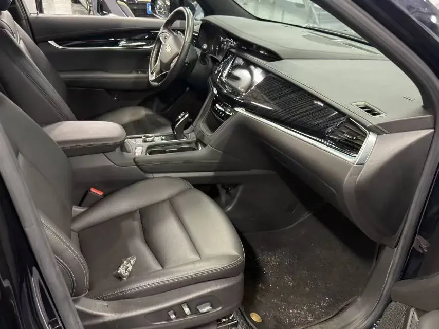 2022 Cadillac XT6 2.0T 237HP L4 9AT,autocango,china used car exporter,china ev exporter,chinese used car exporter,chinese used ev exporter