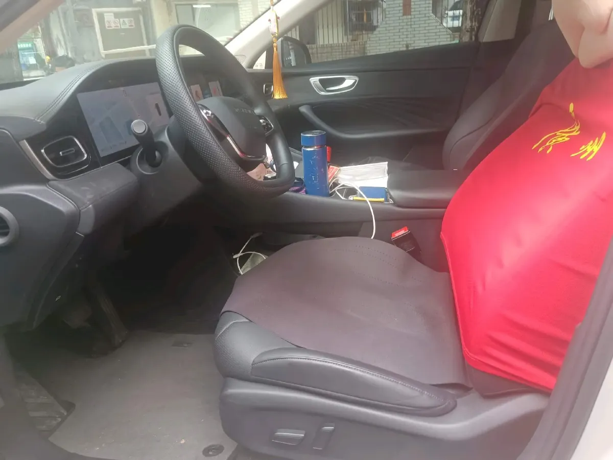 2025 Roewe D7 1.5L 112HP L4 1DHT PHEV 19.7KWH,autocango,china used car exporter,china ev exporter,chinese used car exporter,chinese used ev exporter