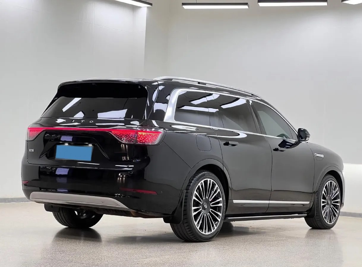 2024 AITO AITO M9 1.5T 152HP L4 REEV 42KWH,autocango,china used car exporter,china ev exporter,chinese used car exporter,chinese used ev exporter