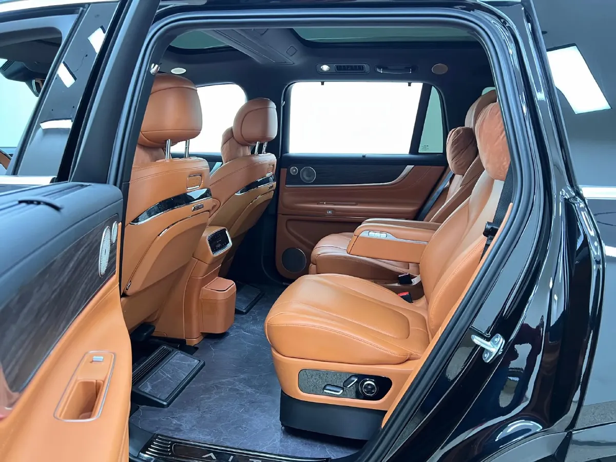 2024 AITO AITO M9 1.5T 152HP L4 REEV 42KWH,autocango,china used car exporter,china ev exporter,chinese used car exporter,chinese used ev exporter