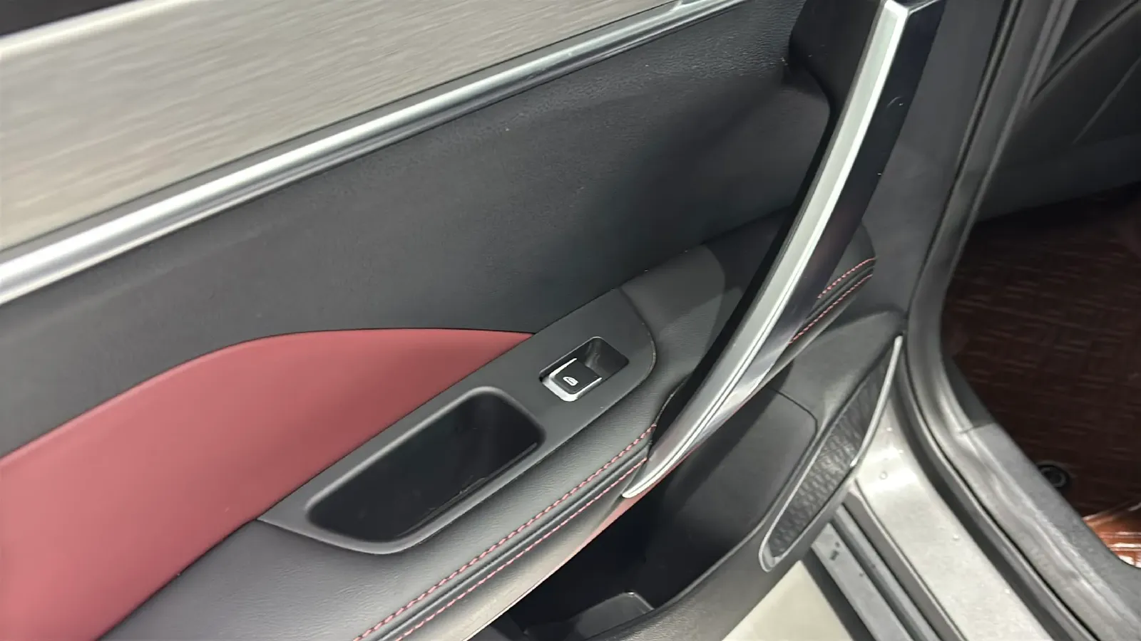 2021 Geely Coolray 1.4T 141HP L4 6DCT,autocango,china used car exporter,china ev exporter,chinese used car exporter,chinese used ev exporter