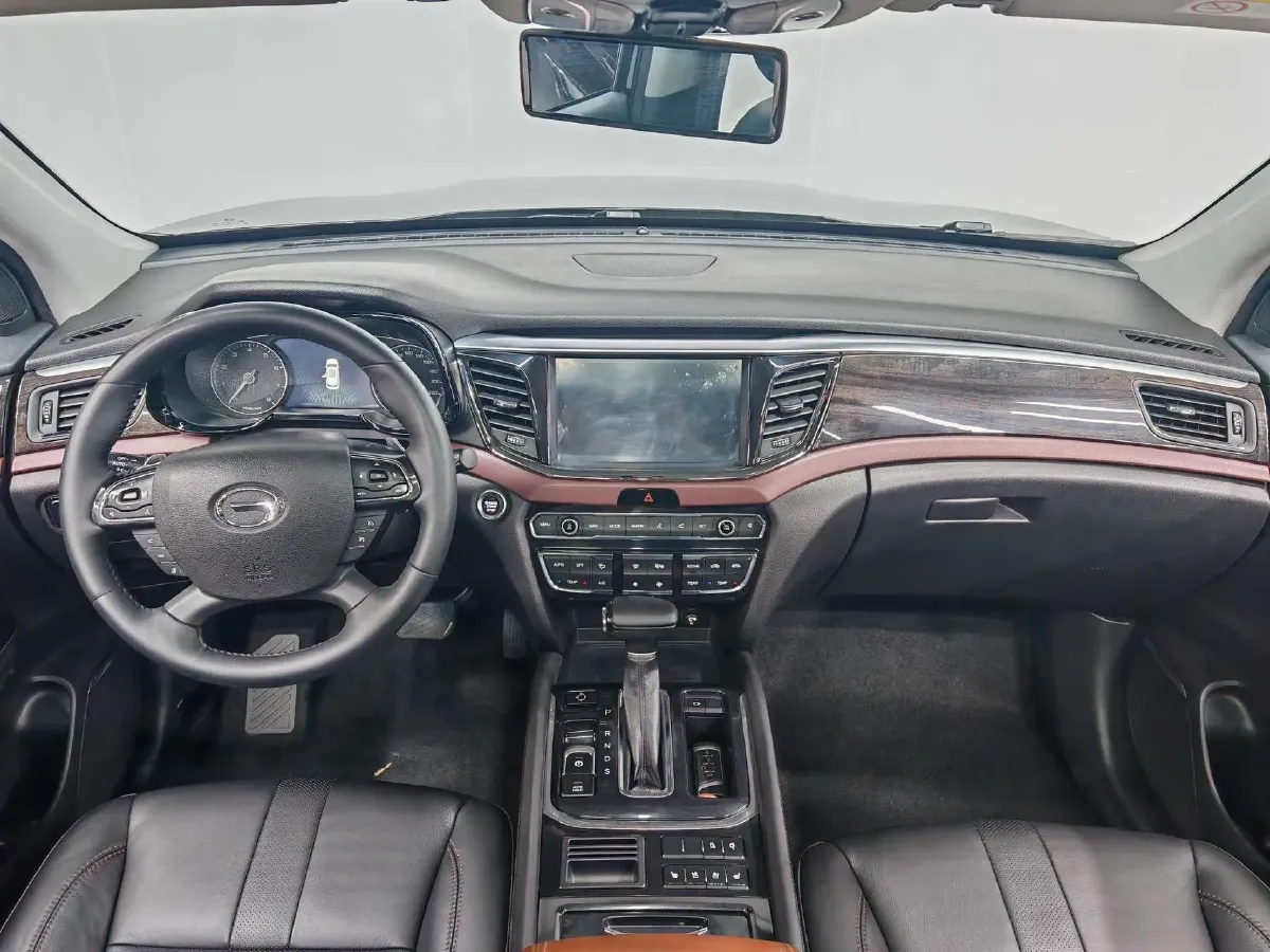 2017 GAC Trumpchi GS8 2.0T 201HP L4 6AT,autocango,china used car exporter,china ev exporter,chinese used car exporter,chinese used ev exporter