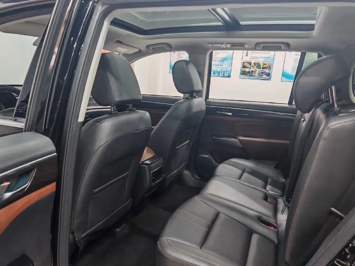 2017 GAC Trumpchi GS8 2.0T 201HP L4 6AT,autocango,china used car exporter,china ev exporter,chinese used car exporter,chinese used ev exporter